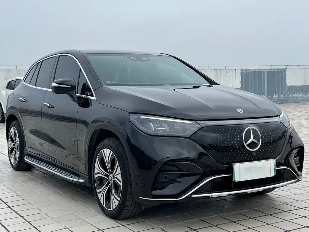 Mercedes-Benz EQE SUV — фото 3