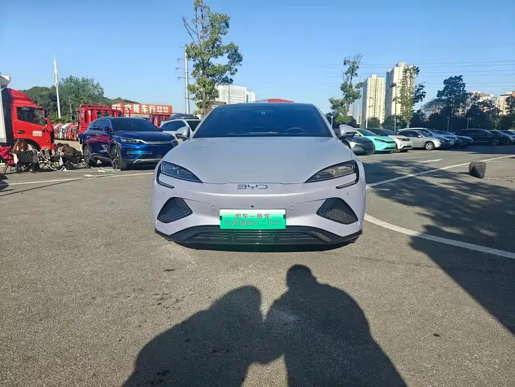 BYD Seal — фото 2