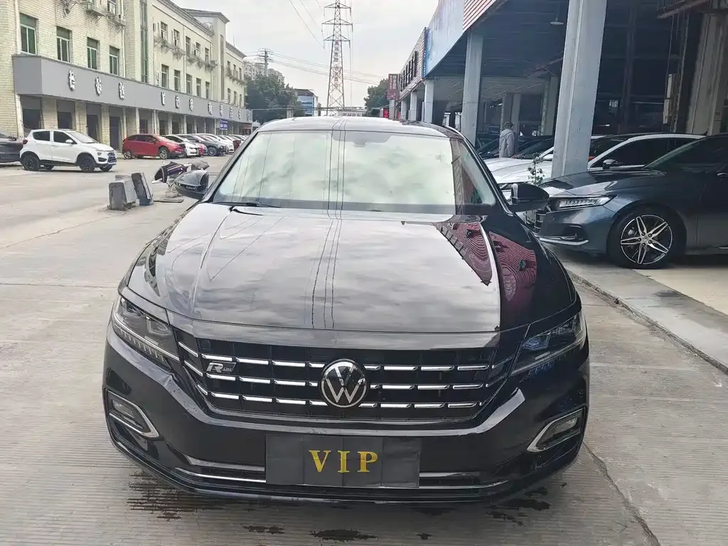 Volkswagen Passat — фото 2