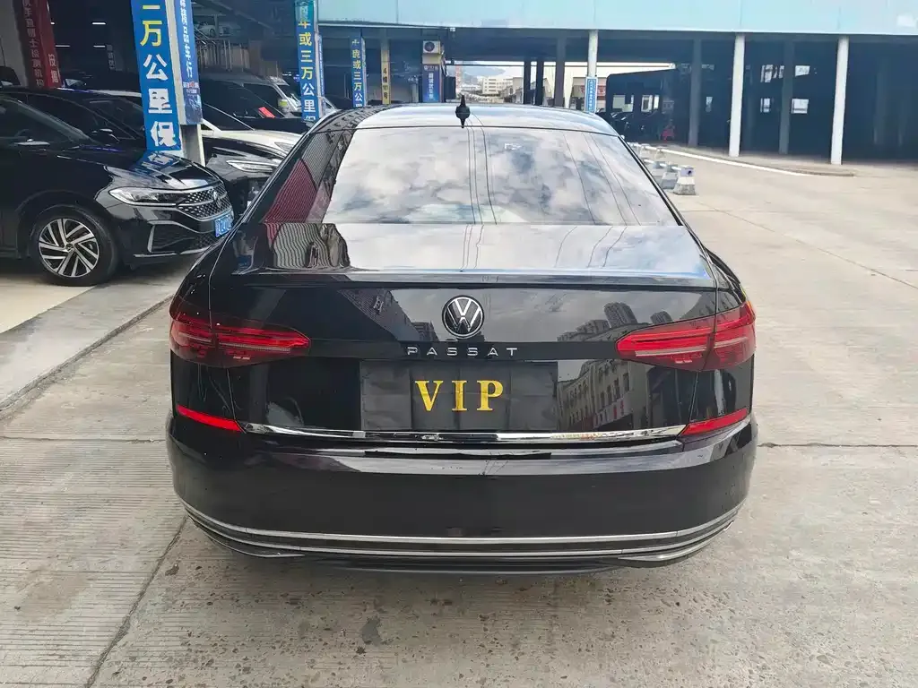 Volkswagen Passat — фото 4