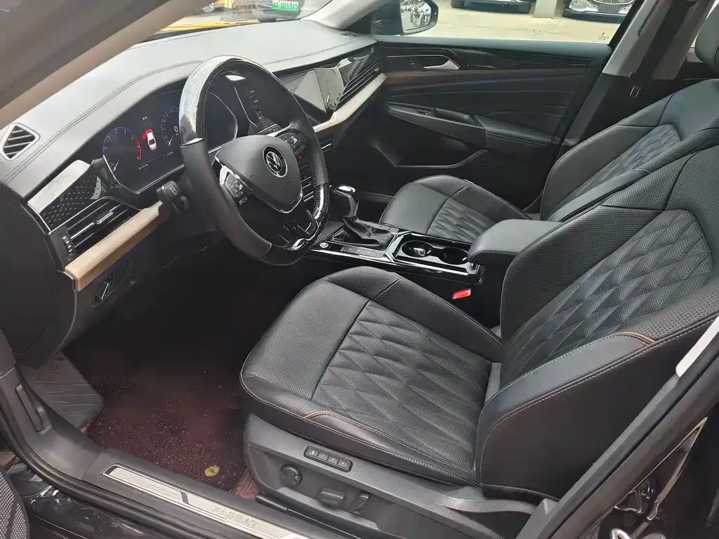 Volkswagen Passat — фото 6