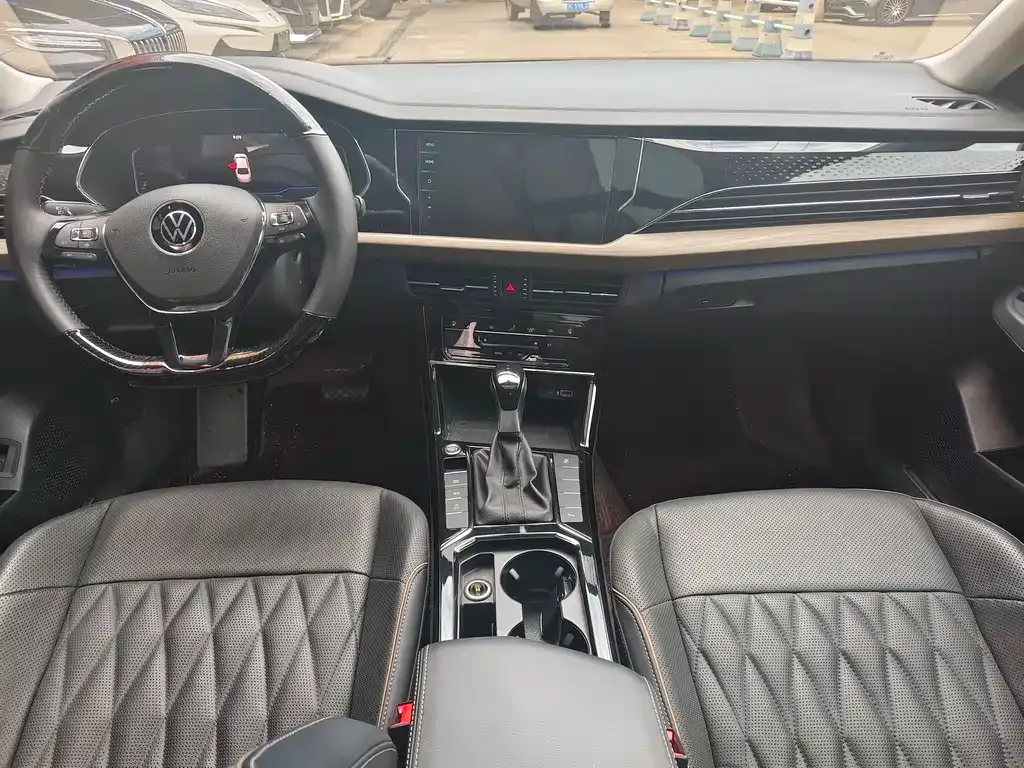 Volkswagen Passat — фото 9