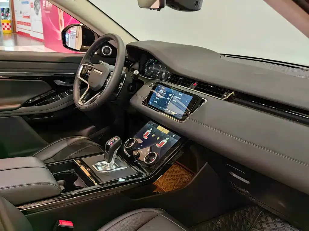 Land Rover Evoque — фото 6