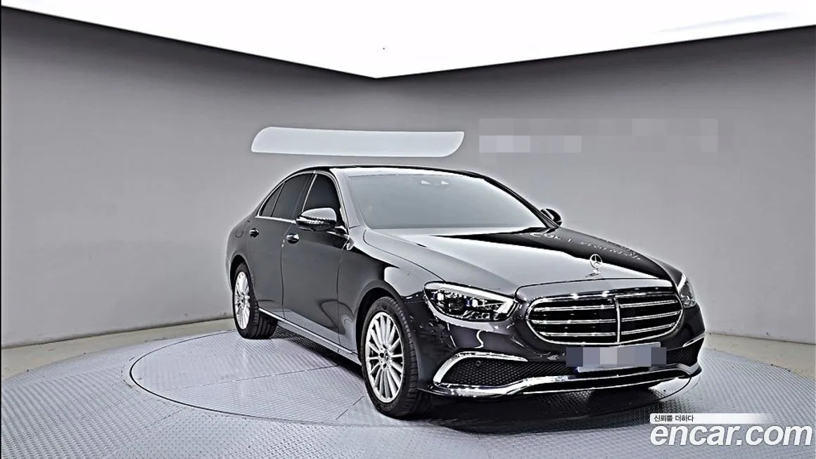 Mercedes-Benz E-Class — фото 3