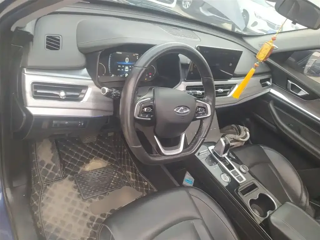 Chery Tiggo 8 — фото 10