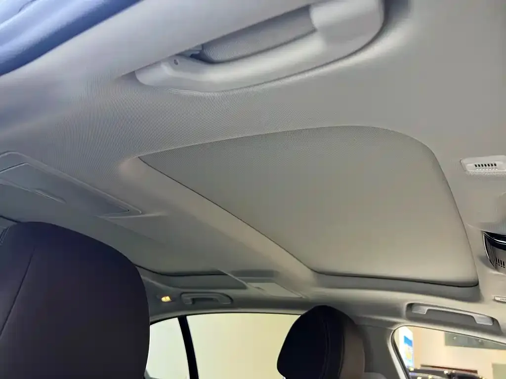 BMW 5 Series New Energy — фото 9