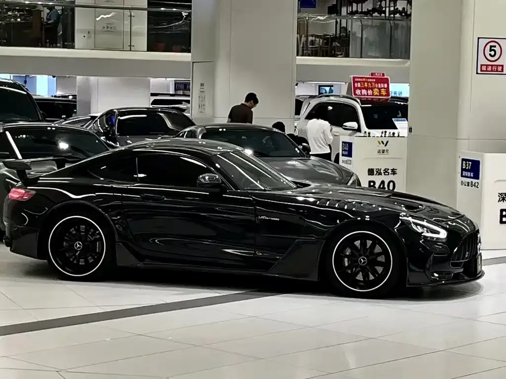 Mercedes-Benz AMG GT — фото 8