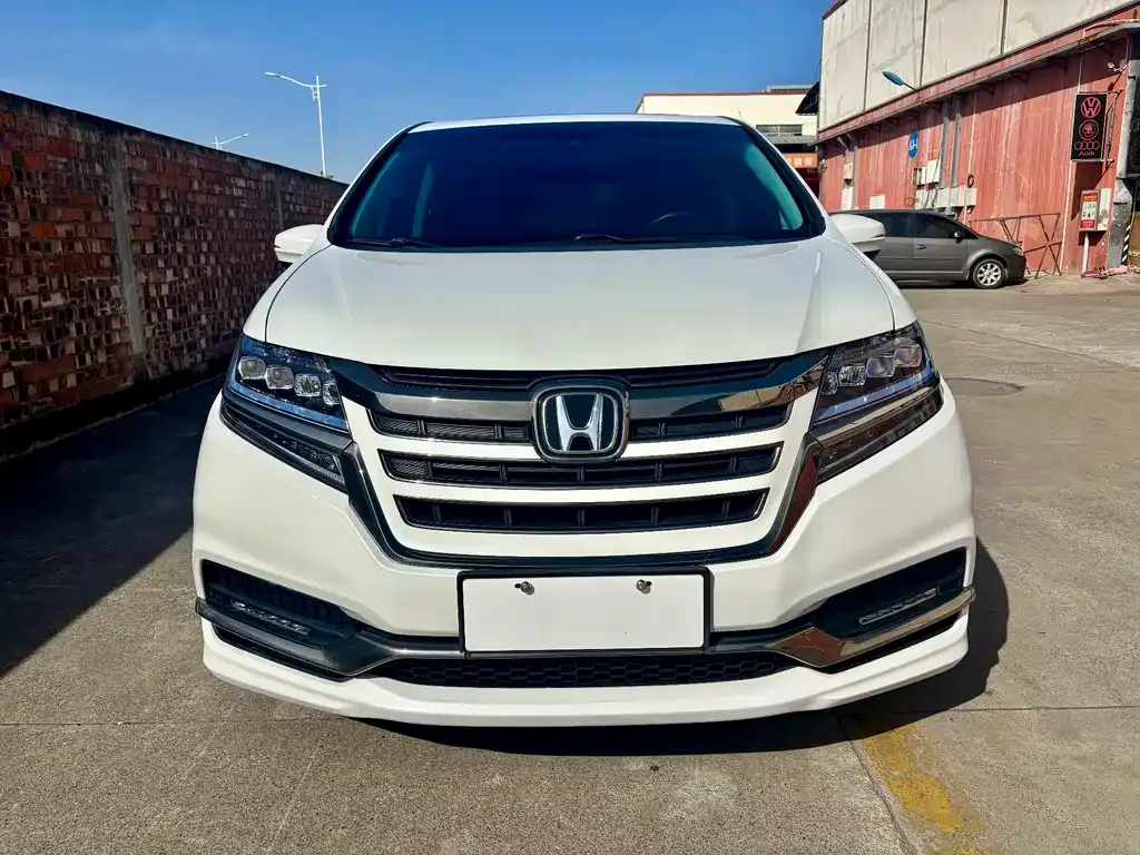 Honda Elysion — фото 2