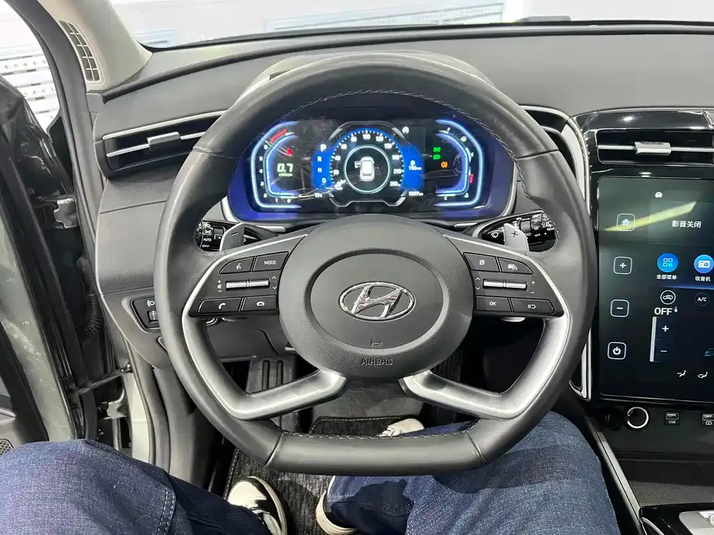 Hyundai Tucson — фото 7