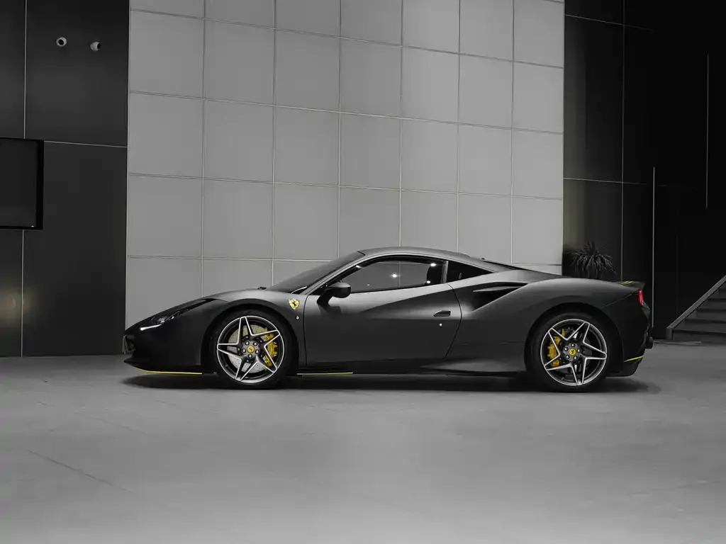 Ferrari F8 — фото 9