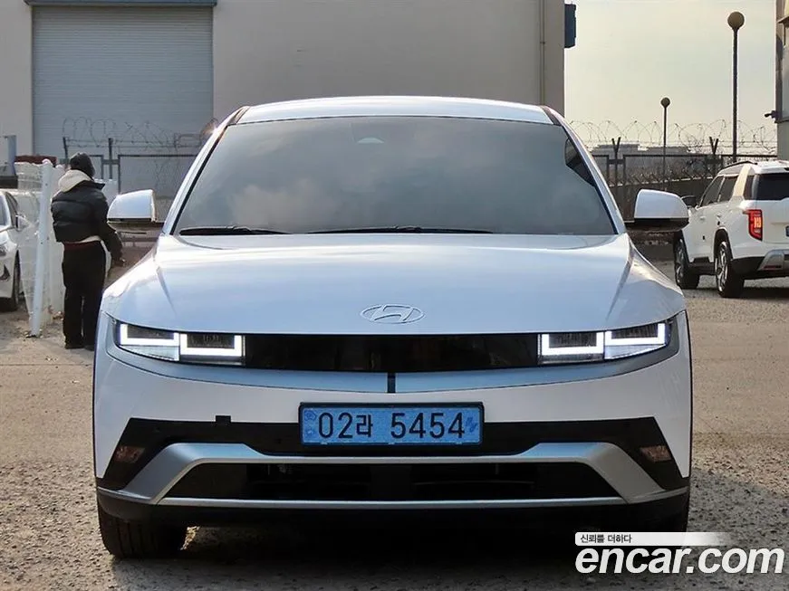 Hyundai Ioniq5 — фото 1
