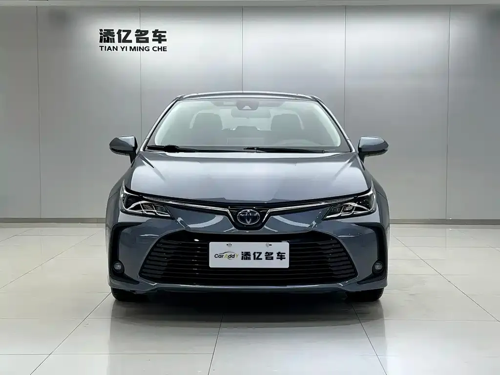 Toyota Corolla — фото 2