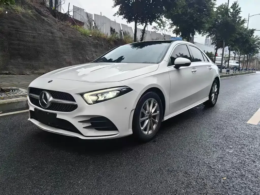 Mercedes-Benz A-Class — фото 1