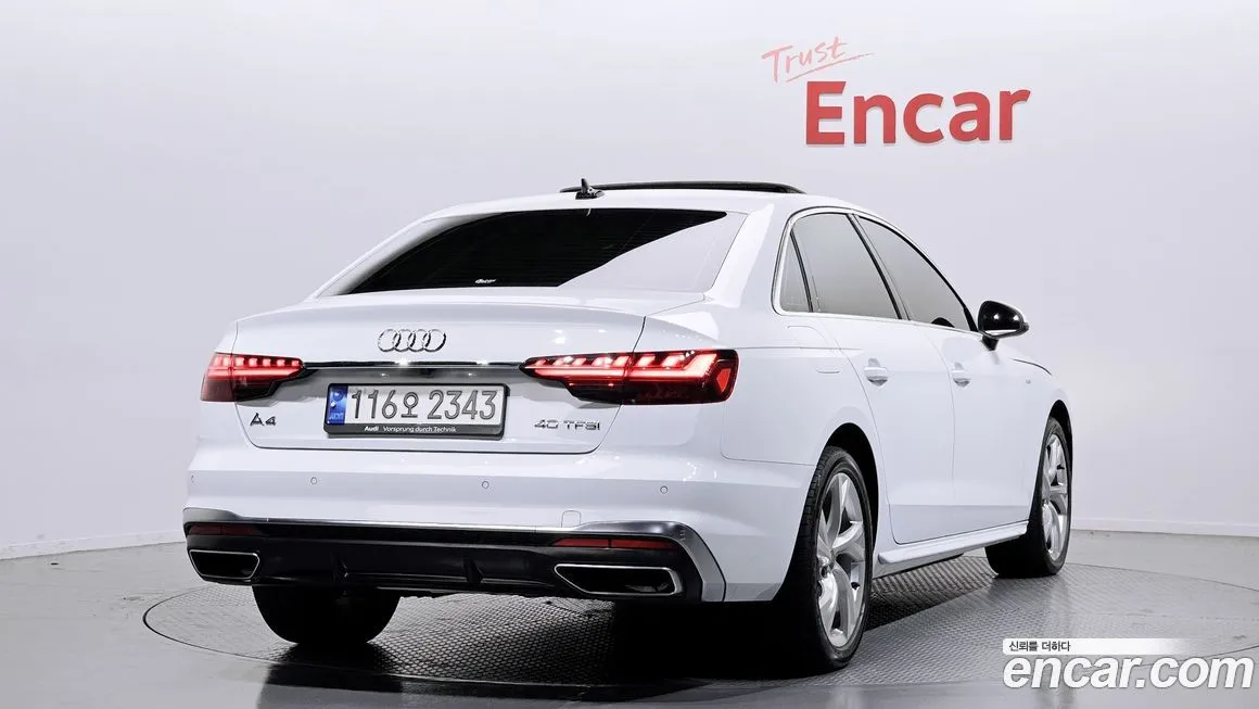 Audi A4 — фото 2
