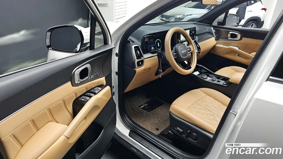 Kia Sorento — фото 10