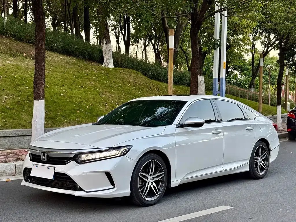 Honda Inspire — фото 1