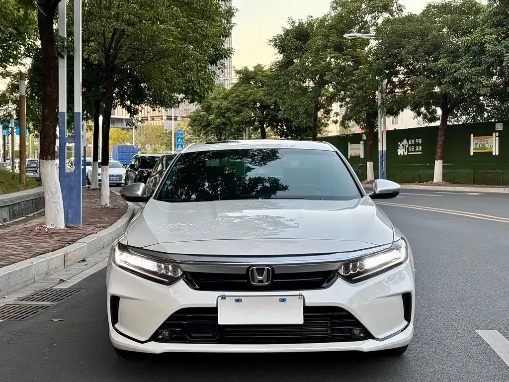 Honda Inspire — фото 3