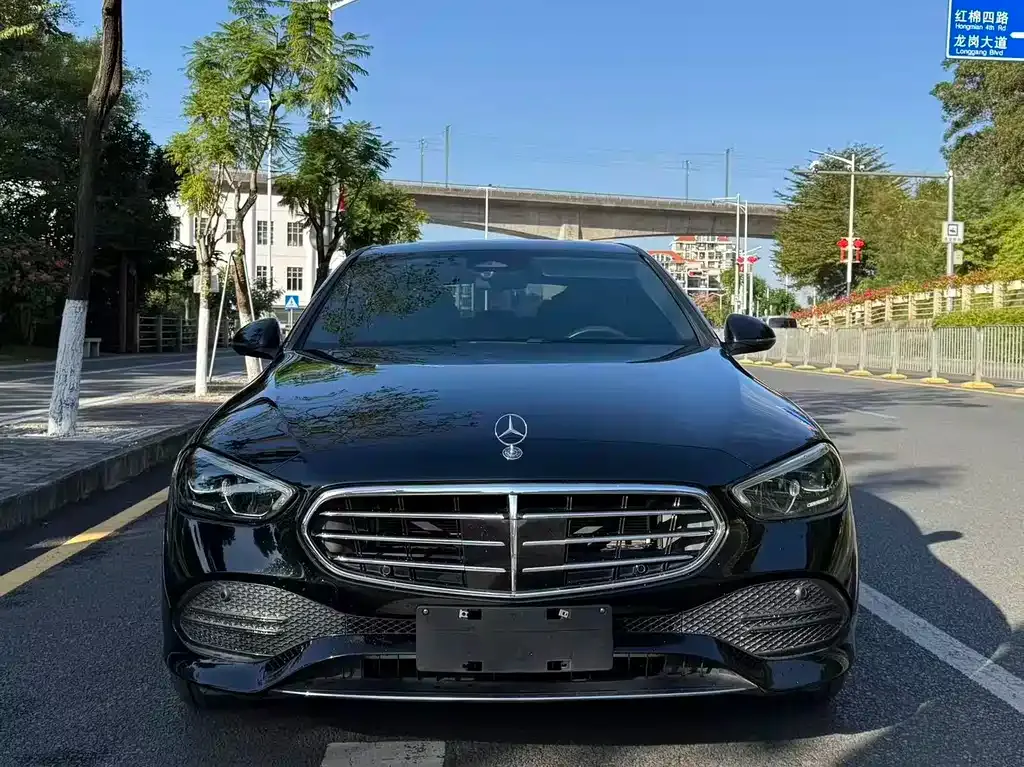 Mercedes-Benz C-Class — фото 1