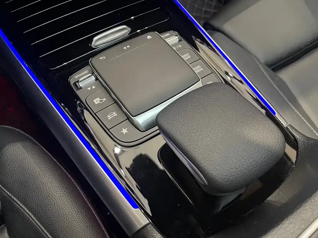 Mercedes-Benz GLA — фото 5