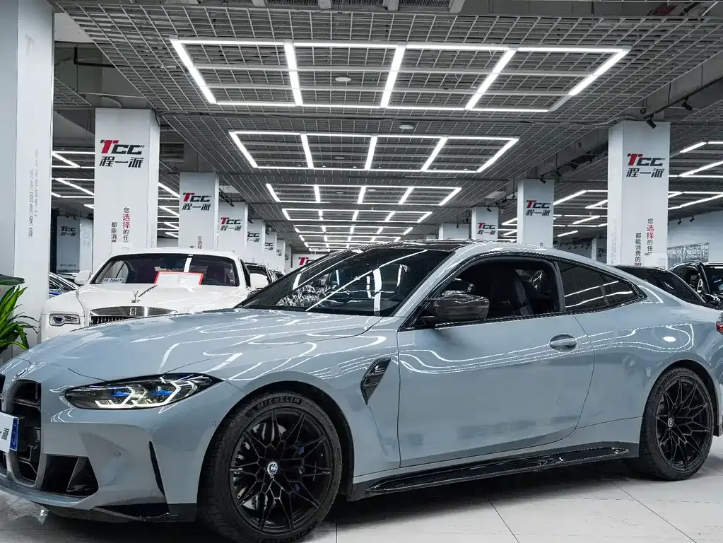 BMW M4 — фото 1