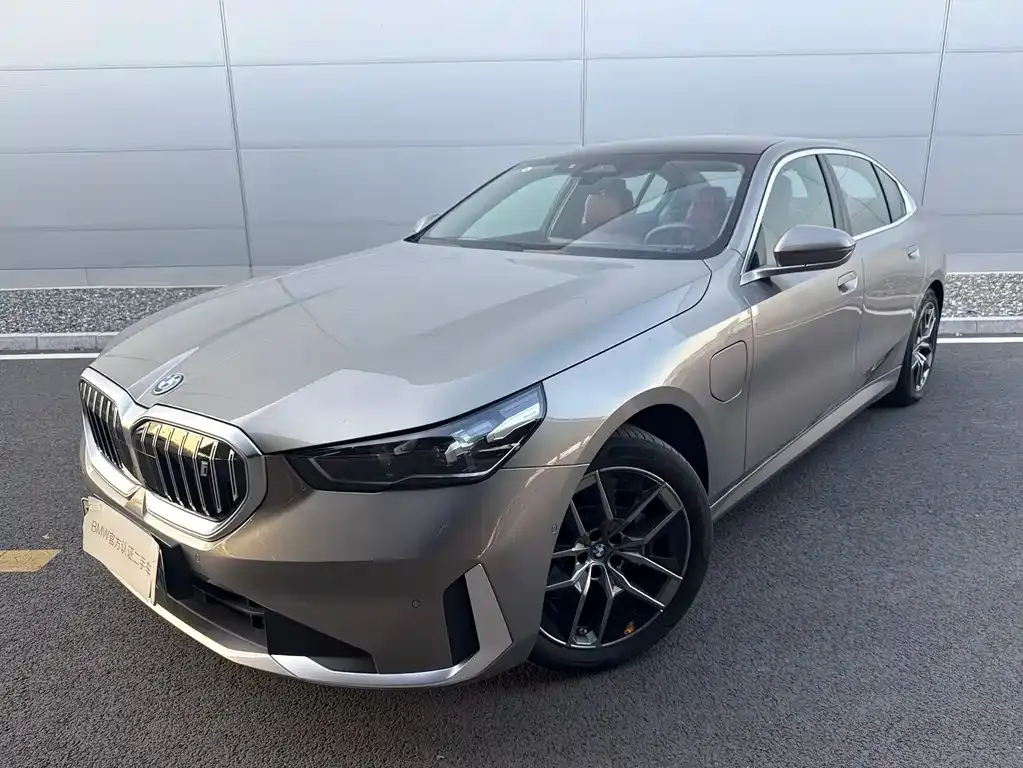 BMW i5 — фото 4