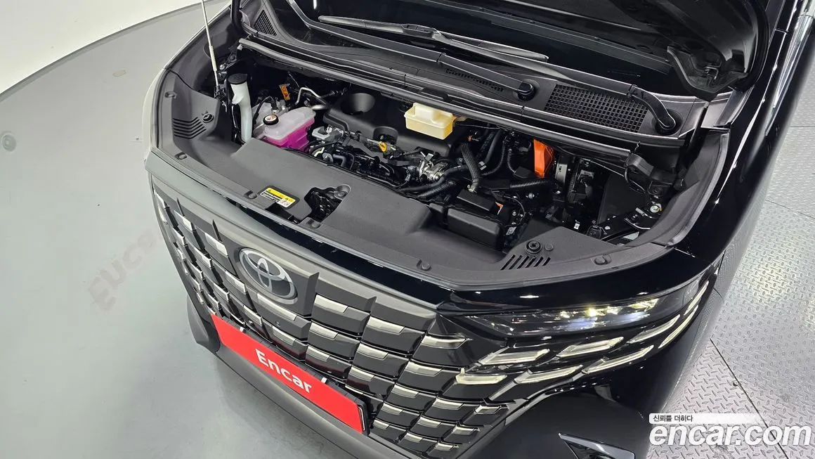 Toyota Alphard — фото 6