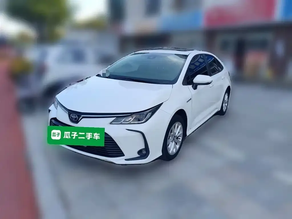 Toyota Corolla — фото 2