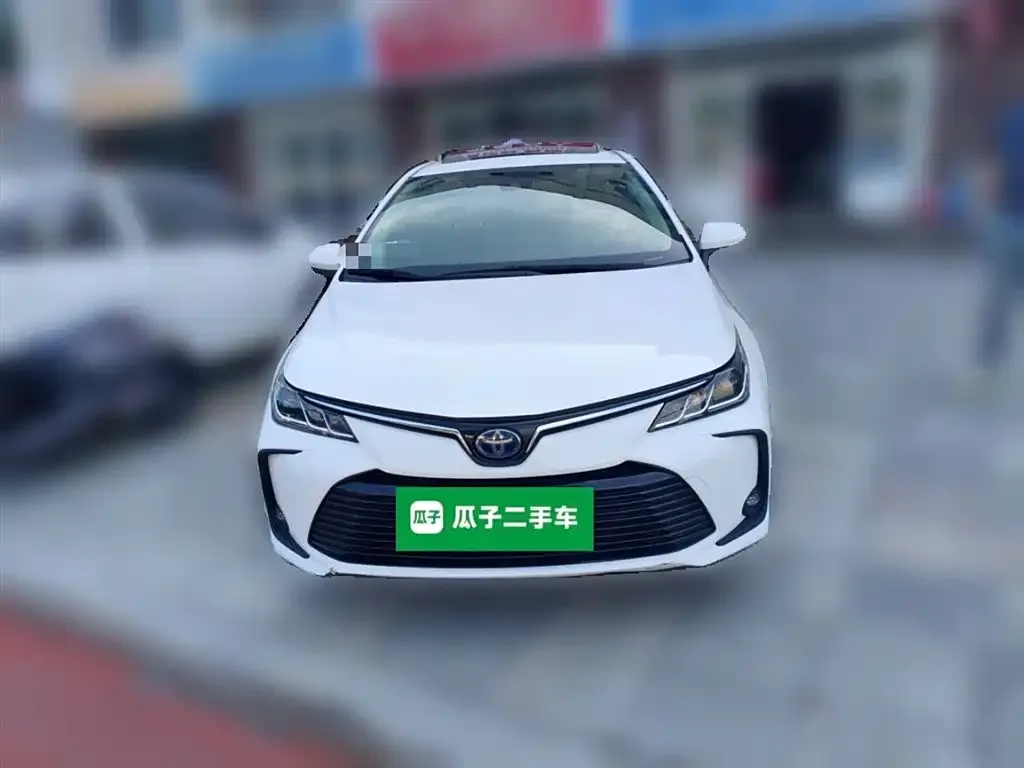 Toyota Corolla — фото 3