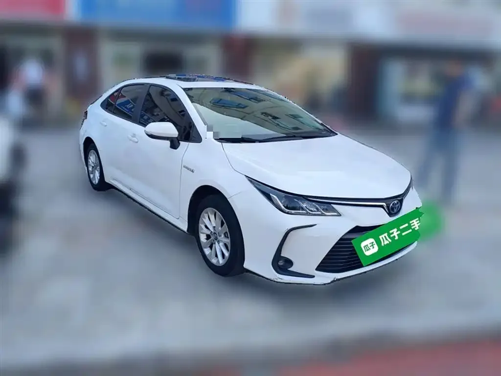 Toyota Corolla — фото 4