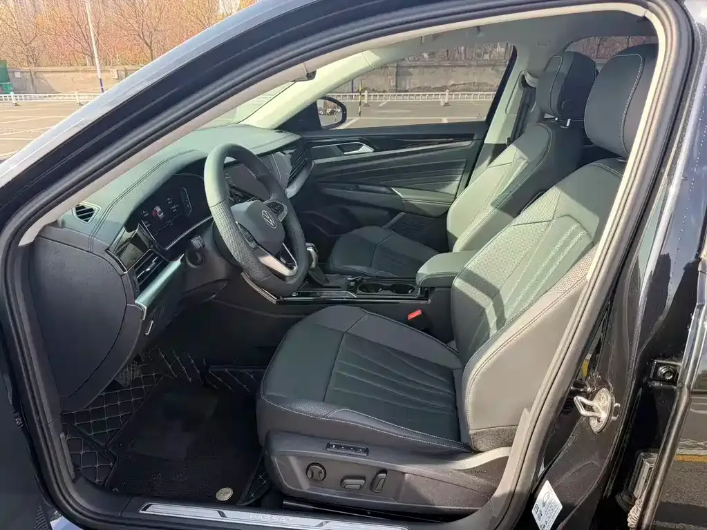 Volkswagen Passat — фото 4