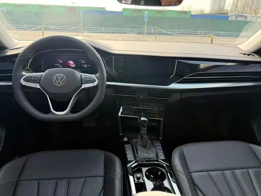 Volkswagen Passat — фото 6