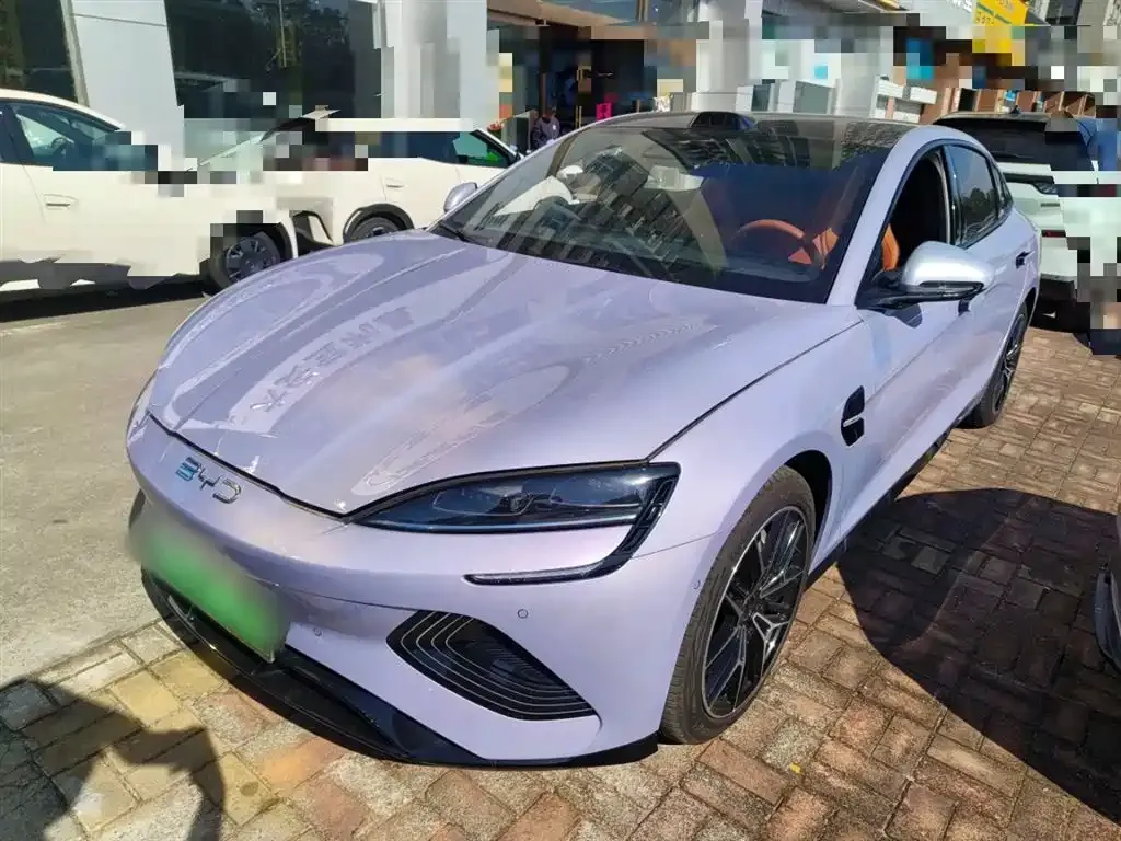 BYD Seal — фото 2