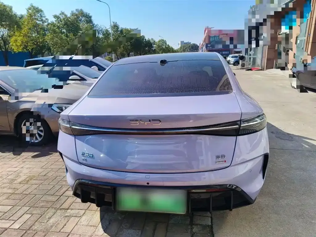 BYD Seal — фото 6