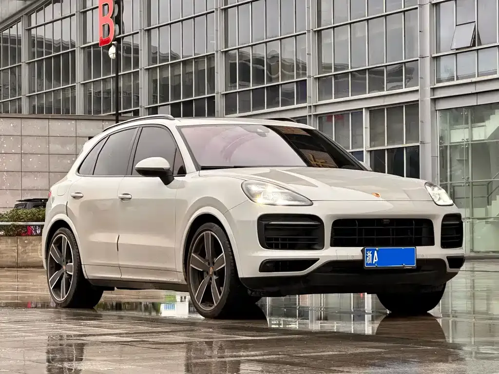 Porsche Cayenne — фото 3