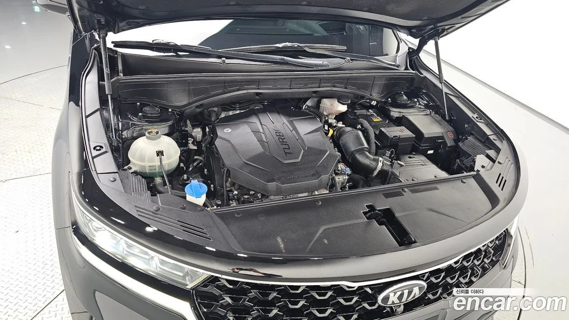 Kia Sorento — фото 6
