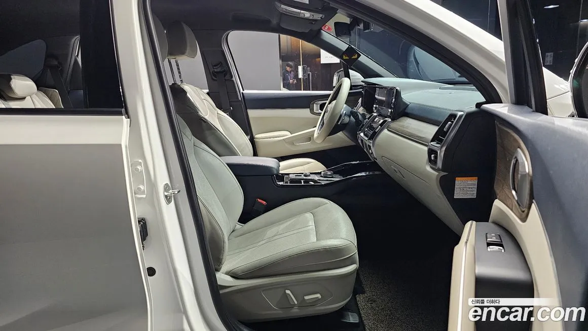 Kia Sorento — фото 10