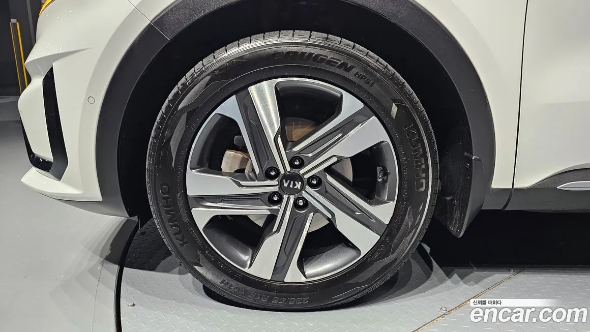 Kia Sorento — фото 5