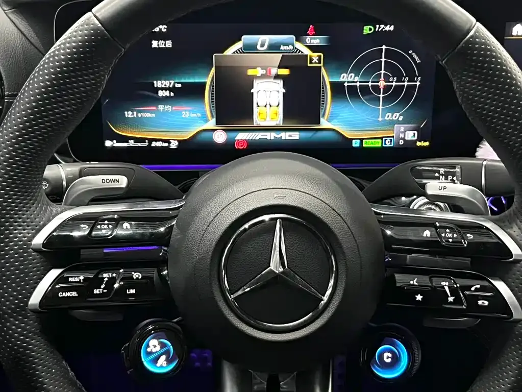 Mercedes-Benz AMG GT — фото 10