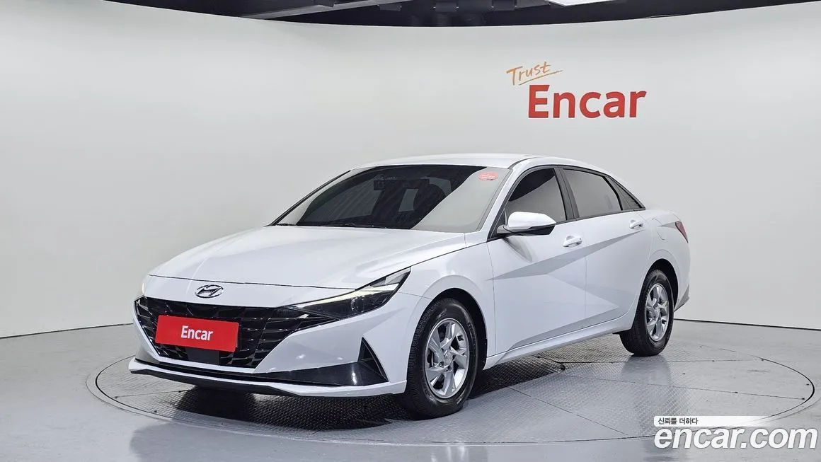 Hyundai AVANTE — фото 1