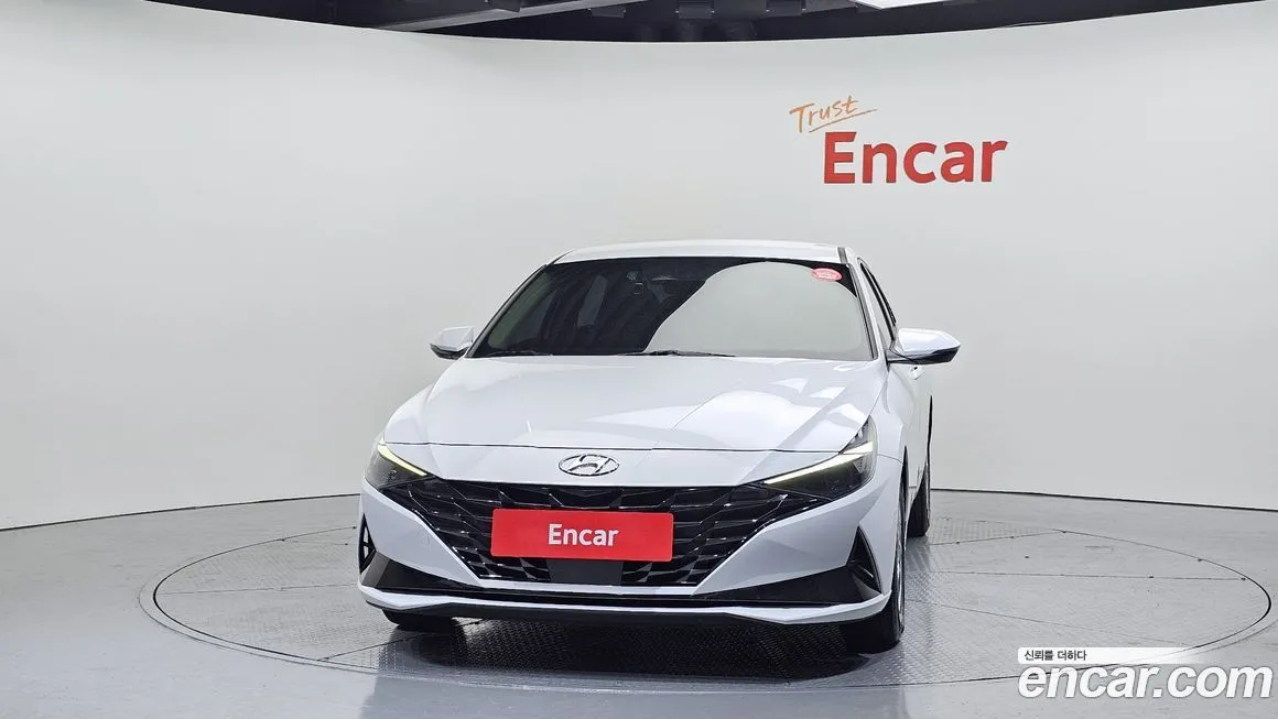 Hyundai AVANTE — фото 3