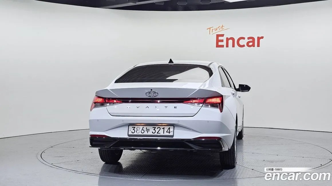 Hyundai AVANTE — фото 4