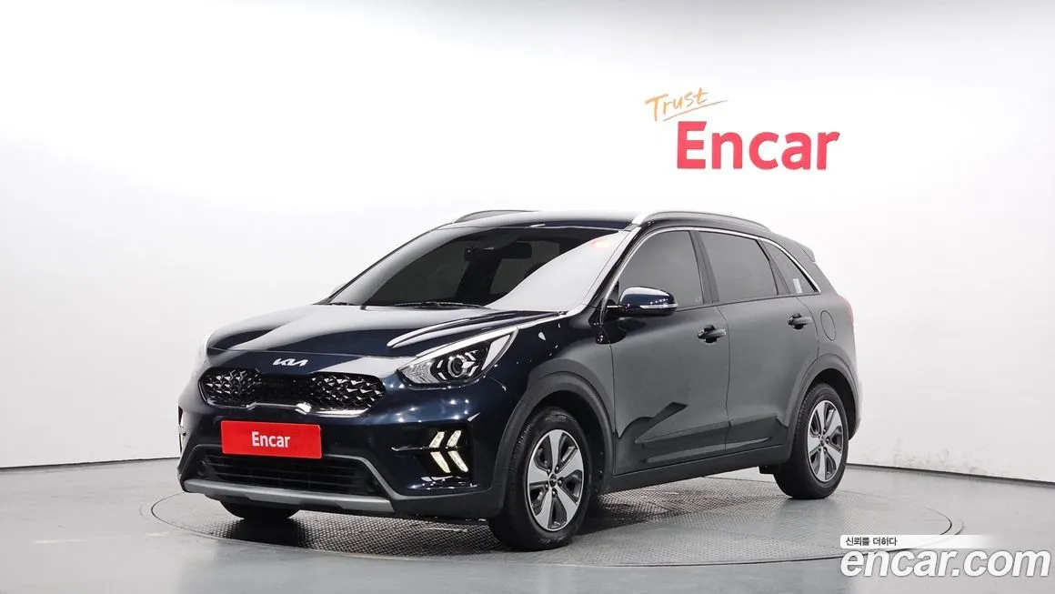 Kia Niro — фото 1