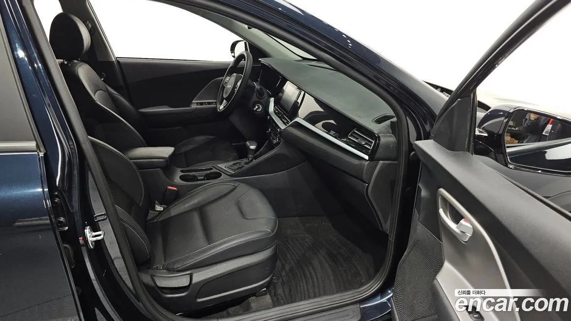 Kia Niro — фото 10