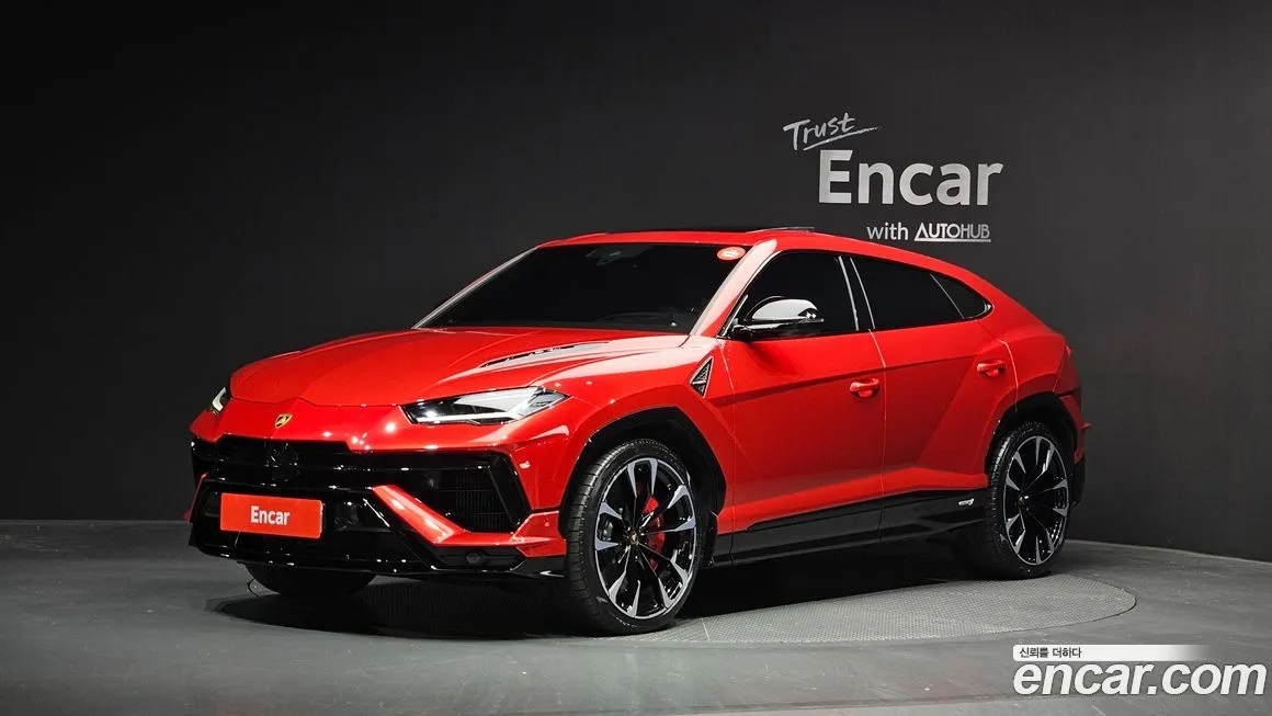 Lamborghini Urus — фото 1