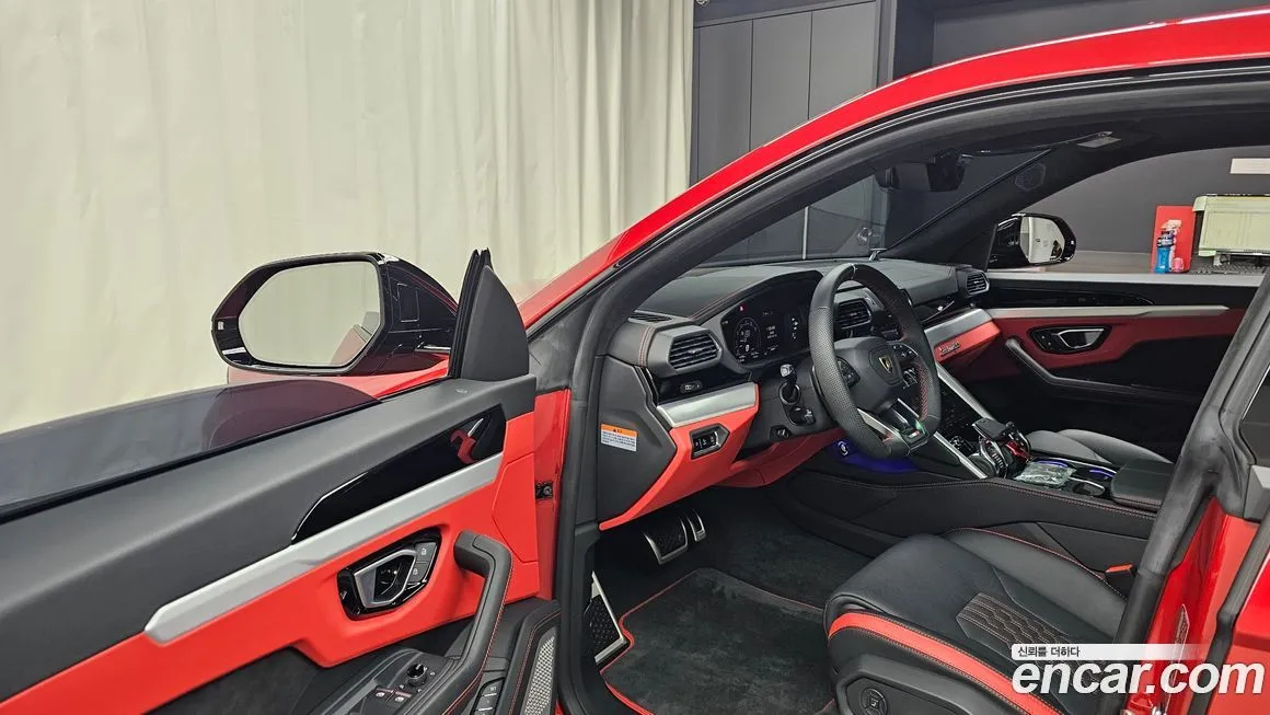 Lamborghini Urus — фото 10