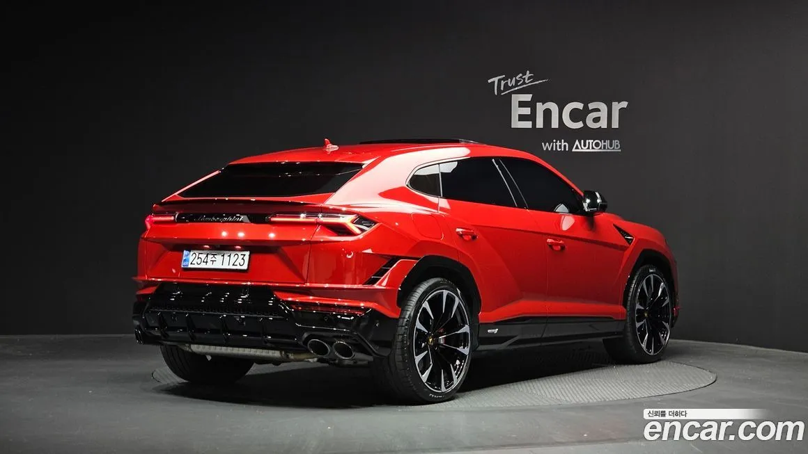 Lamborghini Urus — фото 2
