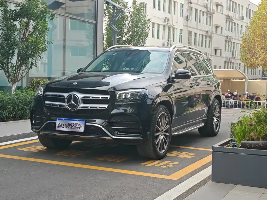 Mercedes-Benz GLS — фото 1