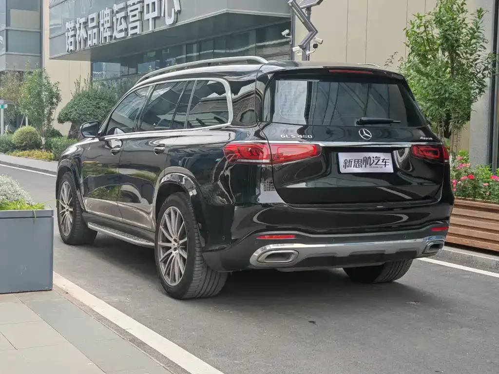Mercedes-Benz GLS — фото 4