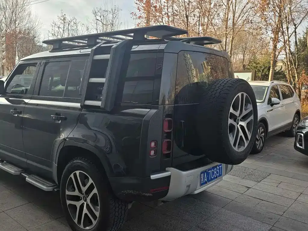 Land Rover Defender — фото 6