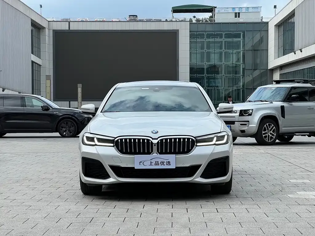 BMW 5 Series — фото 2